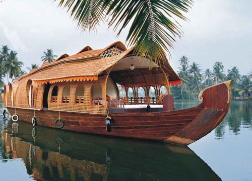 Kochi Backwaters - 17 KM from Stay_Lo